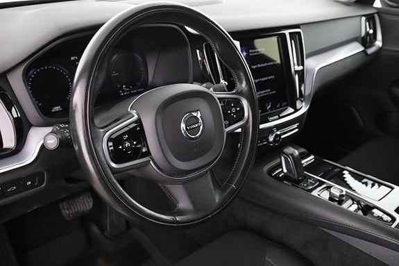 Volvo V60 12 of 30