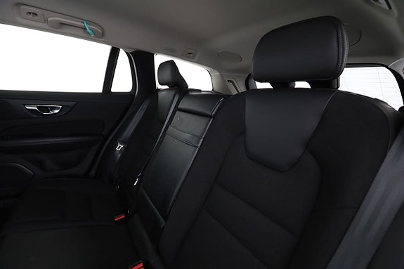 Volvo V60 15 of 30