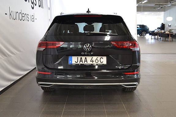 Volkswagen Golf Alltrack 4 of 5