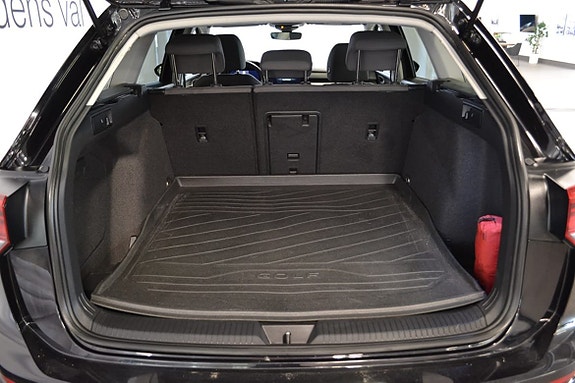 Volkswagen Golf Alltrack 5 of 5