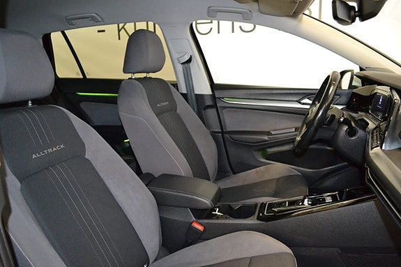 Volkswagen Golf Alltrack 11 of 13
