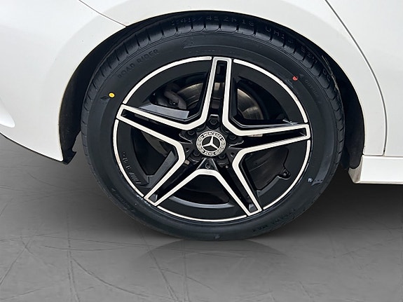 Mercedes-Benz A180 26 of 29