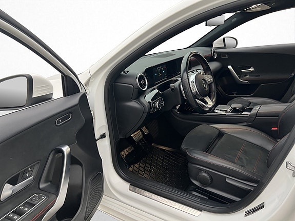 Mercedes-Benz A180 10 of 29