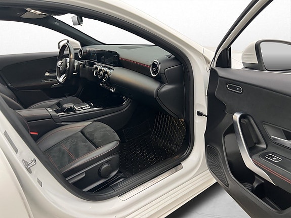 Mercedes-Benz A180 23 of 29