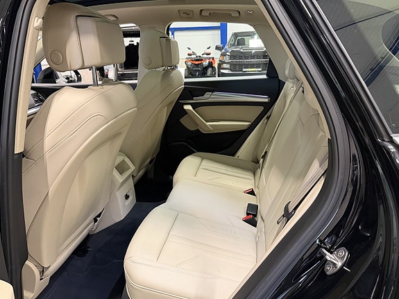 Audi Q5 9 of 25