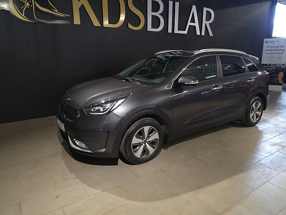 Kia Niro 2 of 12