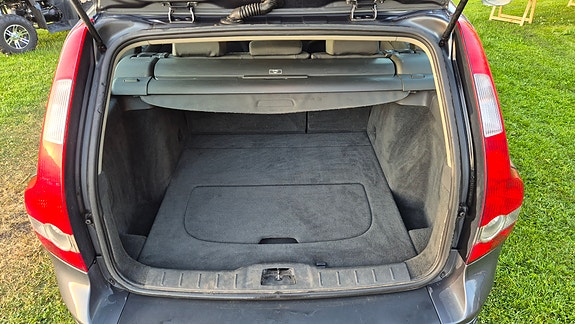 Volvo V50 9 of 12