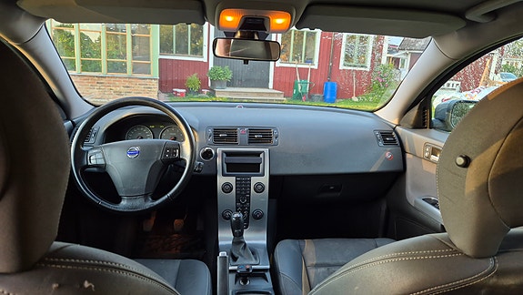 Volvo V50 8 of 12