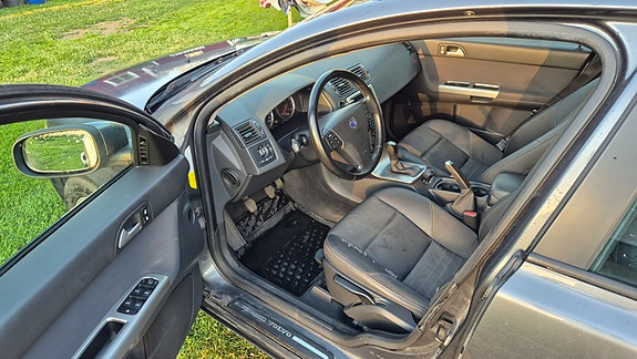 Volvo V50 6 of 12