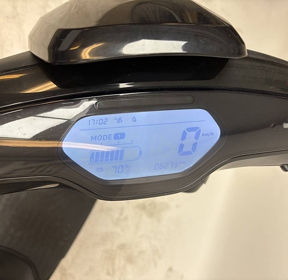 Elmoped 45 KM/H - NIU MQi+ sport 3 of 5
