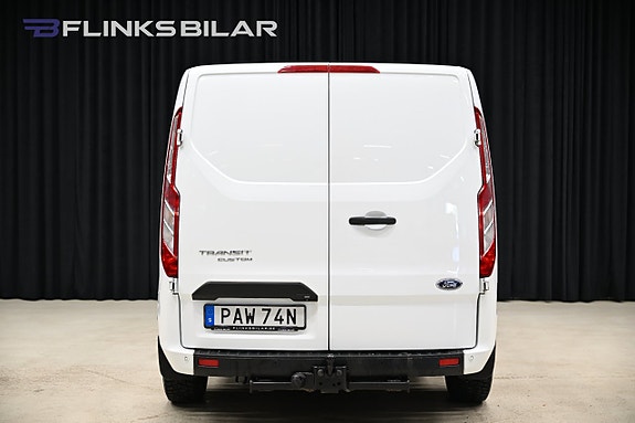 Ford Transit Custom 9 of 27