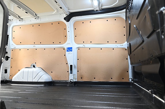 Ford Transit Custom 8 of 27