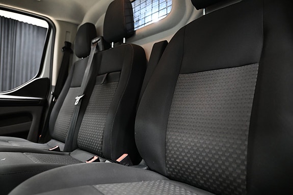 Ford Transit Custom 24 of 27