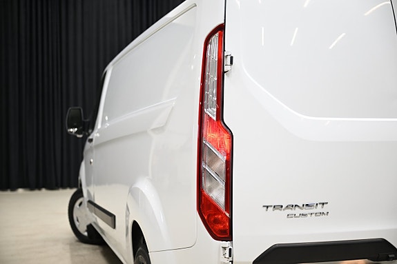 Ford Transit Custom 10 of 27
