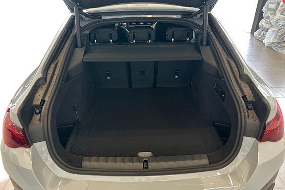 BMW i4 16 of 26