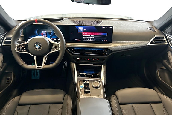 BMW i4 14 of 26