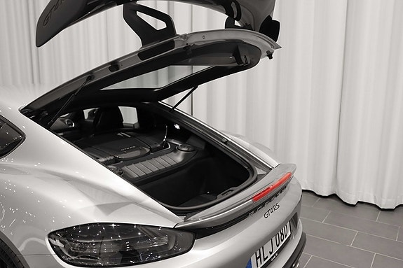 Porsche 718 5 of 5