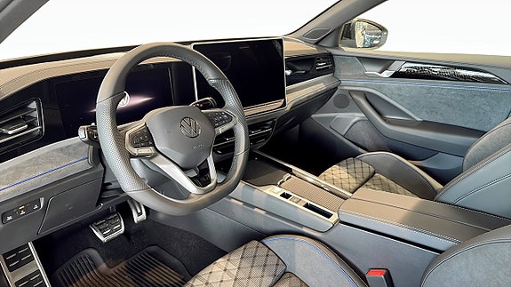 Volkswagen Passat 7 of 13