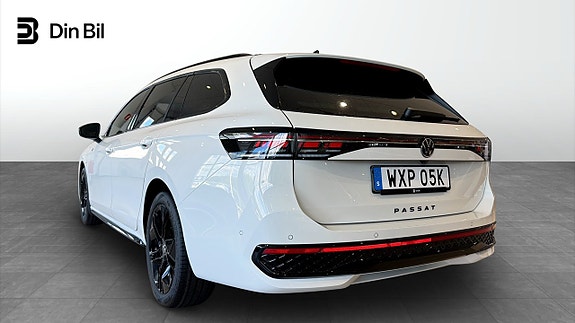 Volkswagen Passat 3 of 13