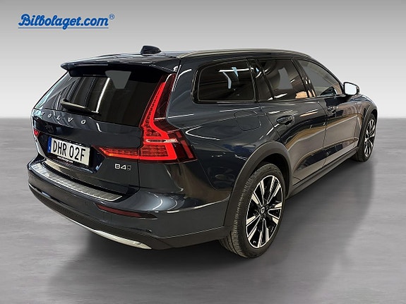 Volvo V60 Cross Country 5 of 5