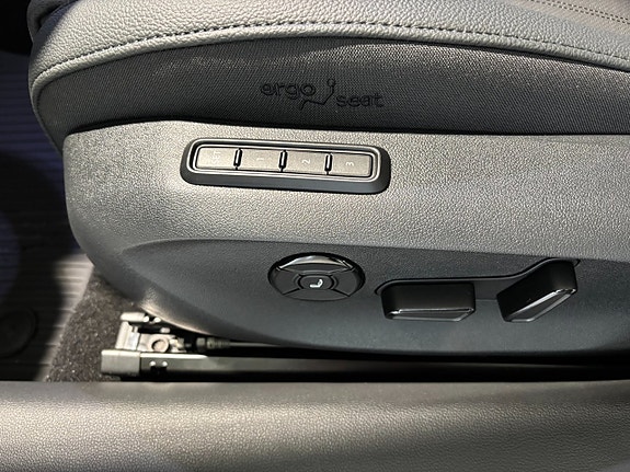 Skoda Superb 16 of 27