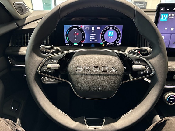 Skoda Superb 17 of 27