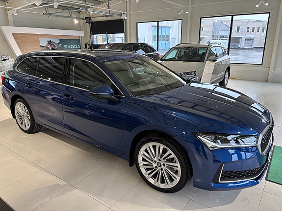 Skoda Superb 4 of 5