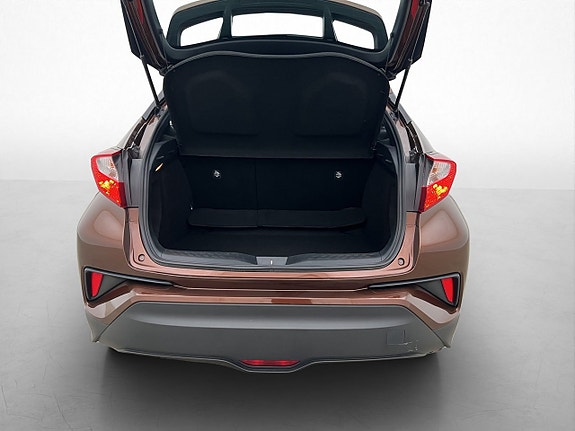 Toyota C-HR 21 of 25