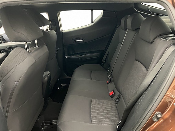 Toyota C-HR 20 of 25