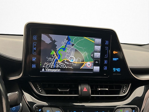 Toyota C-HR 17 of 25
