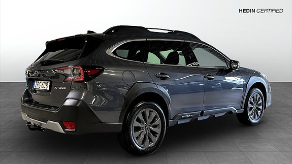 Subaru Outback 2 of 5