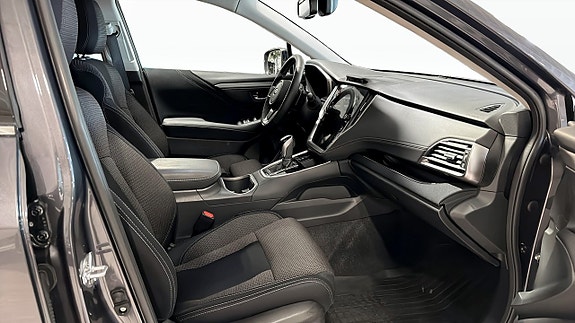Subaru Outback 3 of 5