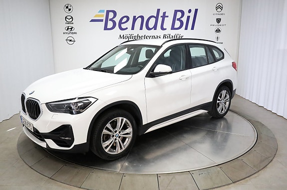 BMW X1 4 of 5