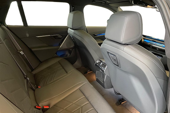 BMW 530e 18 of 22