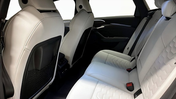 Audi A6 12 of 14