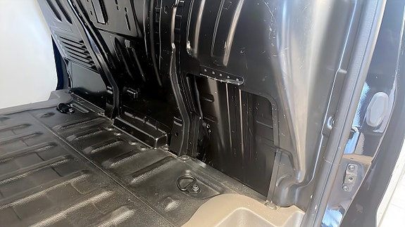 Ford Transit Connect 5 of 5