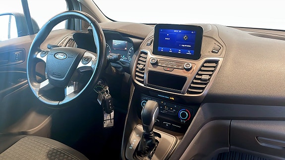 Ford Transit Connect 4 of 5