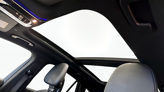 Mercedes-Benz GLC300 de 13 of 13