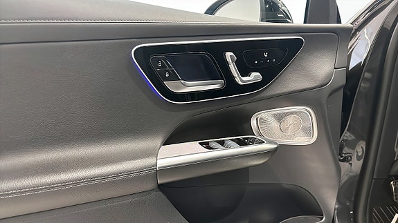 Mercedes-Benz GLC300 de 11 of 13