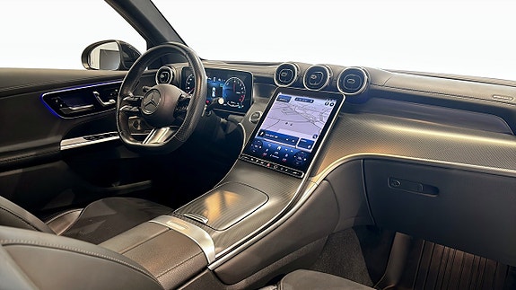 Mercedes-Benz GLC300 de 3 of 5