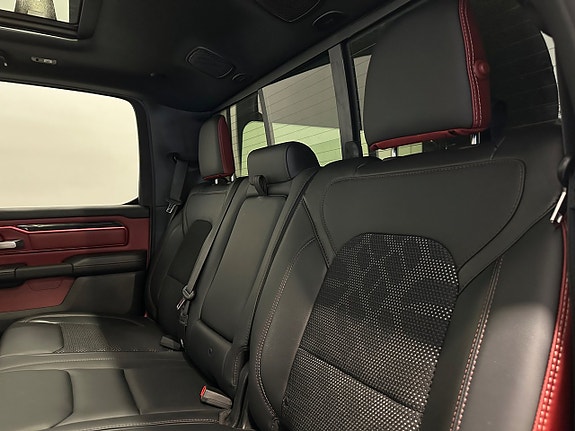 Dodge RAM 1500 22 of 30