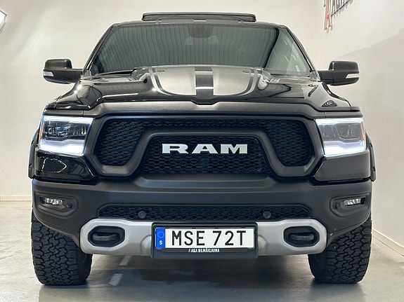 Dodge RAM 1500 3 of 5