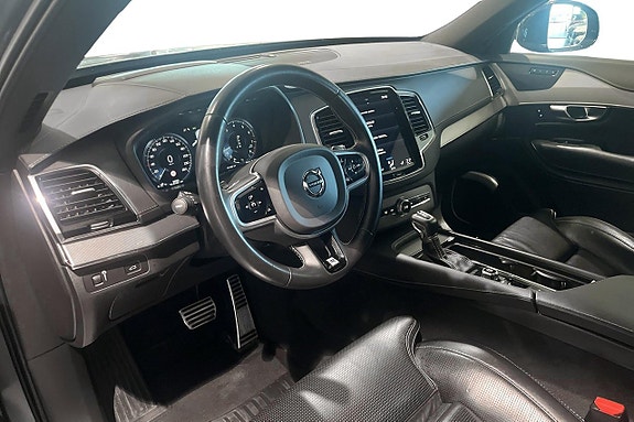Volvo XC90 6 of 21