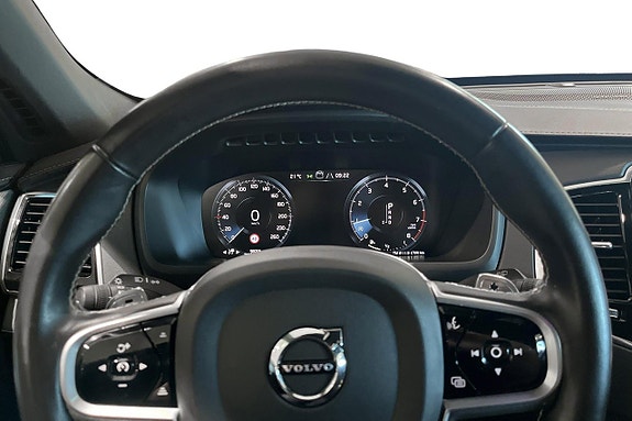 Volvo XC90 5 of 21