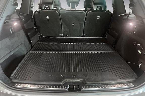 Volvo XC90 12 of 21