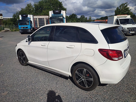 Mercedes-Benz B220 d 5 of 19