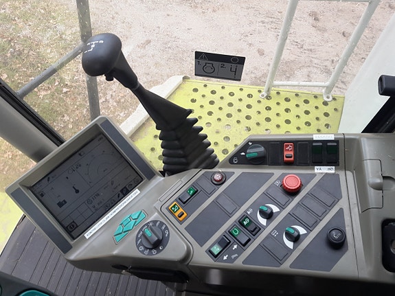 CLAAS Lexion 460 4 of 5