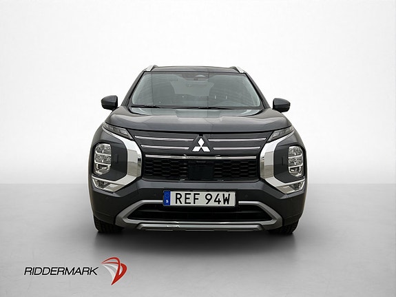Mitsubishi Outlander 2 of 5