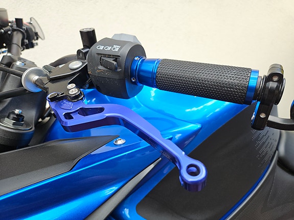 Suzuki GSX-S1000 11 of 14