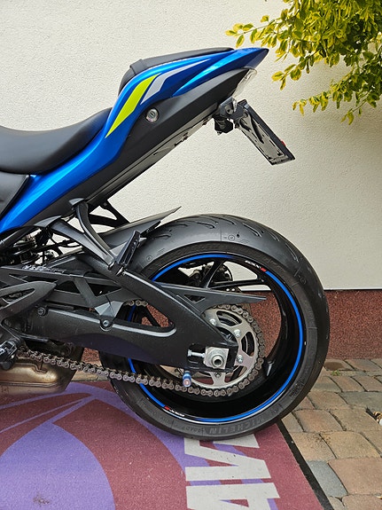 Suzuki GSX-S1000 8 of 14